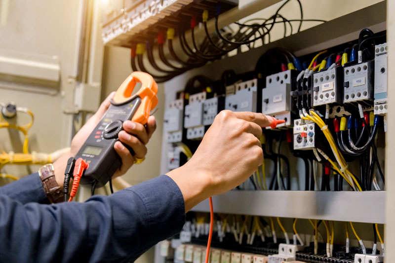 Tips to Hiring a Qualified Electrician in Cairns, QLD